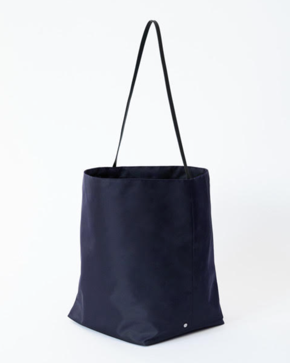 Valesque Bucket Bag