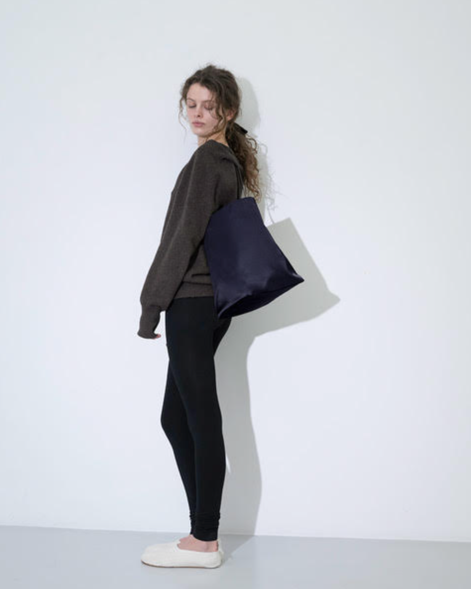 Valesque Bucket Bag